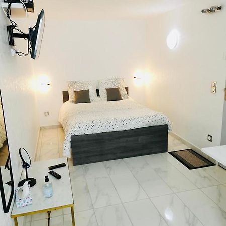 Agreable Studio A Proximite De Paris Et Henri Mondor Creteil Bagian luar foto